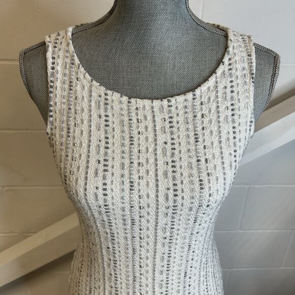 ST. JOHN Sleeveless Wool Blend Sheath Dress Woman’s Size 6 - Picture 2 of 8